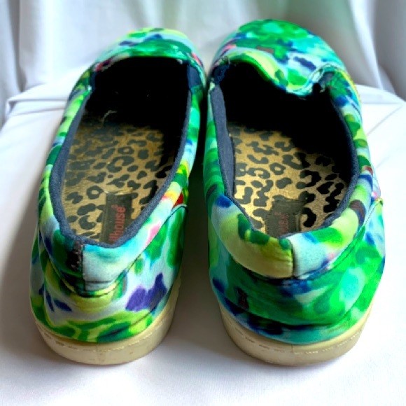 Dollhouse Super Cute Multicolored Slip On Sneakers - Picture 3 of 5